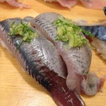 沼津魚がし鮨　 - イワシ：脂ノリノリ