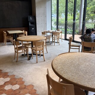ロハスカフェARIAKE_2