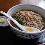 浜新 - 東御市でお昼食べたいなら、鉄板です。今まで食べたきしめんでは、間違いなく3本の指に入ります。騙されたと思って食べてみてください！