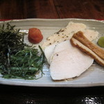 Nishiki - 海苔、紫蘇、梅干し、鶏肉、油揚げ、山葵