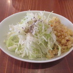 Cafe boosan - キャベツとムング豆のサラダ