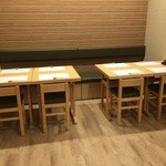 味所　花丸 - テーブル席