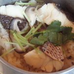 鴨鶴 - 豪快な鯛釜飯！