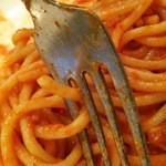 カルボ - 不自然にゴムのような弾力の極太パスタ