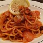 カルボ - 本日スペシャルの魚介のトマトソース小700円