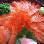 サーモン＆いくら丼（1,130円）