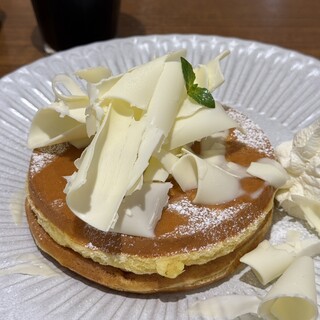 ミルク&パフェ よつ葉ホワイトコージ_0