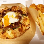 ピザハット - 料理写真:すき焼き月見ピザ MY BOX