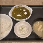 松屋 - 料理写真:ほうれん草とカッテージチーズのカレー 730円