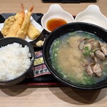 資さんうどん - 料理写真: