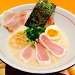 麺と心 7 - 濃厚魚介白湯　新味