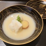 板前 まつもと - 料理写真:【写真②】白味噌の月見椀