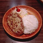 びっくりドンキー - 料理写真:レギュラーハンバーグディッシュL1400円
ご飯大盛130円（2026年9月）