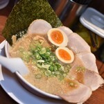 京都北白川ラーメン 魁力屋 - 料理写真:京都背脂醤油全部のせラーメン(1,221円)2026年9月