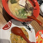ラー麺ずんどう屋 - 料理写真: