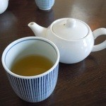 翠茶苑 - ジャスミン。カップは今一