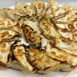 幸楽苑 - 料理写真:焼き餃子~♬