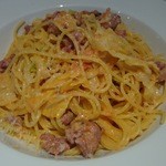 ビッレリア バブルクラフト - 自家製ソーセージと春キャベツのトマトクリームパスタ