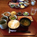 山荘 奈川倶楽部 - 朝食、うつわも素材を生かしたシンプルな純和風♡(ؔᵒ̶̷ᵕؔᵒ̷̶)