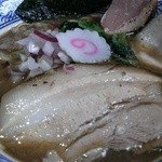 麺や而今 - 煮干しの極清湯・ミックスチャーシュー(2015/5)