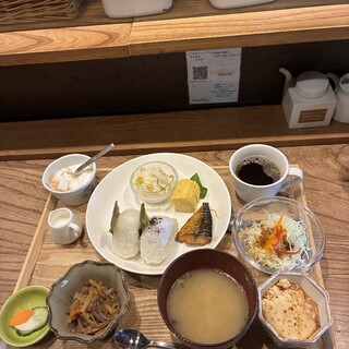 ガーデンカフェ 日日_0