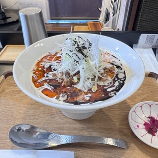 京都担担麺 金鵄楼_0
