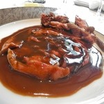 シュマン - 仏シャラン産クロワゼ鴨も3皿サーヴィス　胸肉のロースト　サルミソース