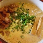 吉田製麺店 - 鶏白湯(小盛)