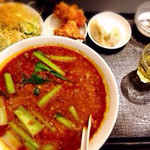 王府 - マーラー刀削麺‼︎もちもち麺がやみつき‼︎