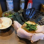 ラーメン 末廣家 - 