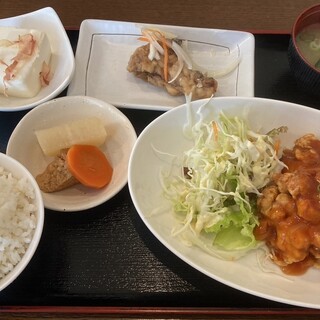 コーヒーと食事 TRAD_0