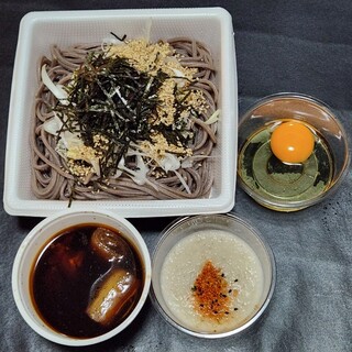 なぜ蕎麦にラー油を入れるのか。_0