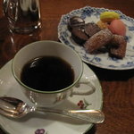 横浜うかい亭 - コーヒーとお菓子