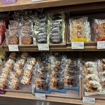 シャトレーゼ - 料理写真:マドレーヌなど