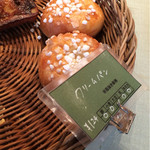 パン・ドゥ・マルシェ - クリームパン(￥124)