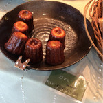 パン・ドゥ・マルシェ - カヌレ(￥152)