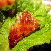 焼肉 ジャンボ はなれ - サンチェに巻いて