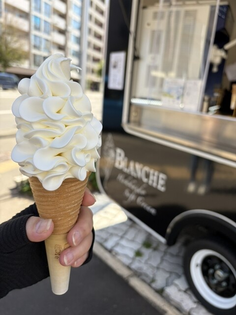 BLANCHE （ブランシェ） - 西28丁目/ソフトクリーム | 食べログ