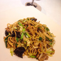 四川名菜 川府 - 豚肉と野菜の焼きそば