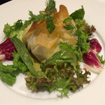 サリュー - 鱧とフォアグラのパートフィロー包み焼き　グリーンオリーブのソース　2015-5