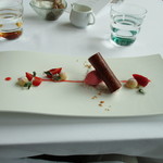 モダンフレンチ 「コラージュ」 - ショートケーキ現代風