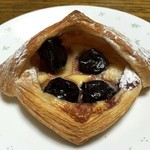 ブーランジェリー パルク - 甘いのも食べたいので　フルーツデニッシュも