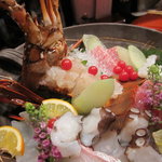 新和食 きくい - 刺身盛り合わせ(伊勢海老、対馬で獲れた蛸、金眼鯛3,800g、本マグロ)