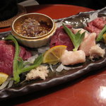 新和食 きくい - 馬刺し盛り合わせ