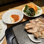 ステーキ屋 松 - 料理写真: