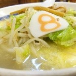 ８番らーめん  - バター風味野菜らーめん