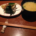 Sakana ichibachi - 寿司と貝汁