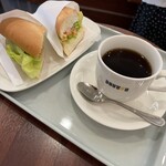 ドトールコーヒーショップ - ドリンク写真:カマンベールinバジル香るミラノサンドB¥630+コーヒー