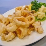 スパルタ - Kalamarakia Tiganita
             Fried Squids