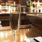 テディ・ルーズヴェルト・ラウンジ - スパークリングワイン（ナバロ・コレアス）（￥1030）